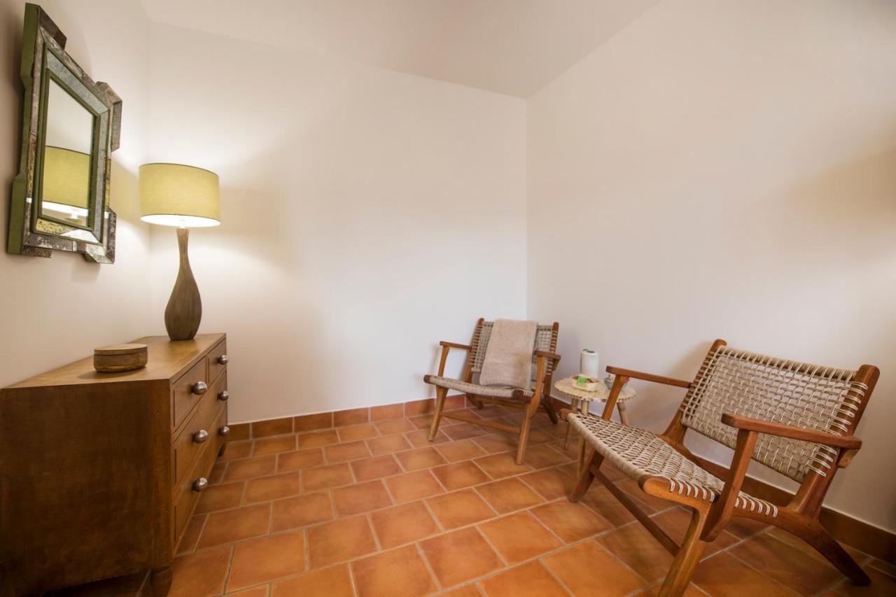 Le Jardin De Josnes Bed & Breakfast Dış mekan fotoğraf